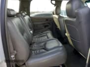 ✅ 2006 Chevrolet Suburban LT • VIN: 3GNEC16Z06G115945 • Лот: 44770155. Опубликован ранее на Copart с пробегом 197 979 миль. Бесплатный доступ к архиву аукционных продаж из США и подробный отчёт об истории автомобиля на DreamBid. Изображение 11.