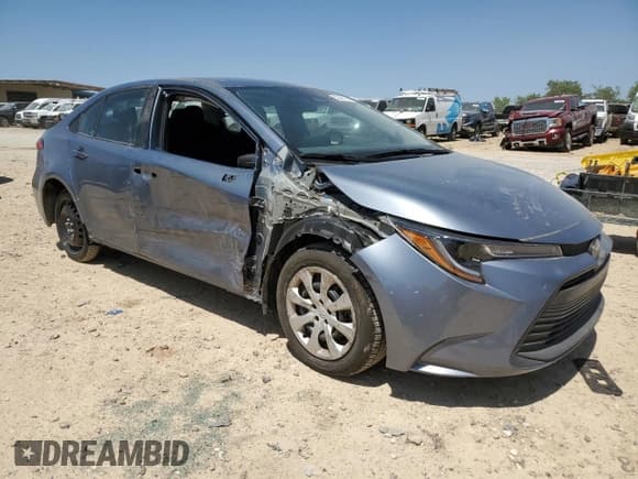 ✅ 2024 Toyota Corolla LE • VIN: 5YFB4MDE8RP181927 • Lot: 52406125. Listed on Copart with 7,877 mi. Free auction sales archive from the USA and detailed vehicle history report at DreamBid. Image 4.