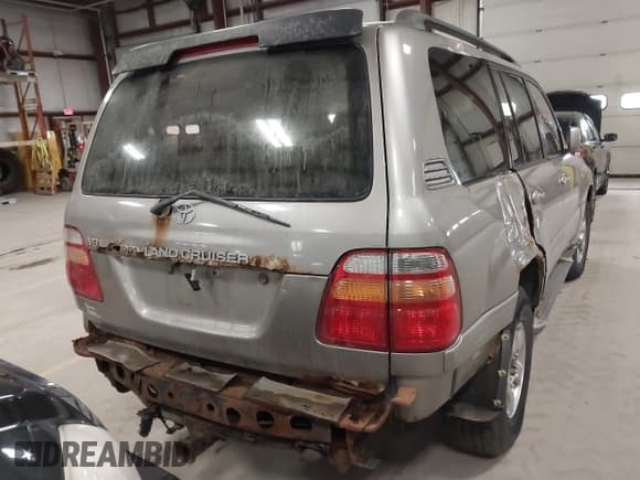 ✅ 2001 Toyota Land Cruiser • VIN: JTEHT05J312009269 • Лот: 41921927. Опубликован ранее на IAAI с пробегом 252 176 миль. Бесплатный доступ к архиву аукционных продаж из США и подробный отчёт об истории автомобиля на DreamBid. Изображение 16.