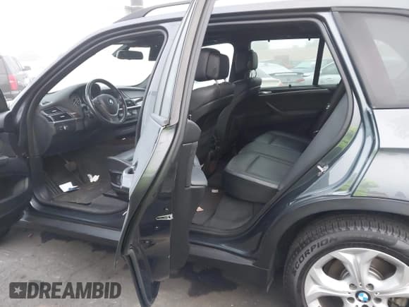 ✅ 2012 BMW X5 35d • VIN: 5UXZW0C57CL671549 • Lot: 43486836. Wystawiony na IAAI z przebiegiem 119 071 mil. Bezpłatny archiwum sprzedaży aukcyjnych z USA i szczegółowy raport historii pojazdu na DreamBid. Zdjęcie 8.