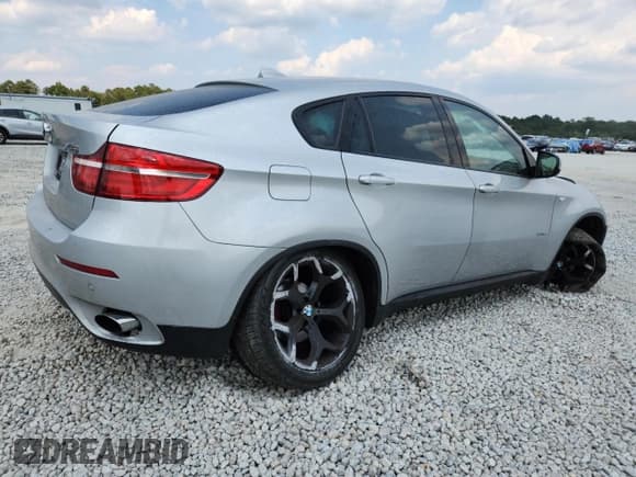 ✅ 2013 BMW X6 xDrive35i • VIN: 5UXFG2C5XDL785221 • Лот: 81295385. Опубликован ранее на Copart с пробегом Не указан. Бесплатный доступ к архиву аукционных продаж из США и подробный отчёт об истории автомобиля на DreamBid. Изображение 3.