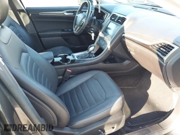 ✅ 2016 Ford Fusion SE • VIN: 3FA6P0HD4GR176854 • Лот: 43733428. Опубликован ранее на IAAI с пробегом 165 497 миль. Бесплатный доступ к архиву аукционных продаж из США и подробный отчёт об истории автомобиля на DreamBid. Изображение 5.