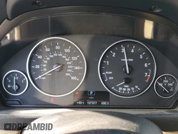 ✅ 2015 BMW 3 Series 320i • VIN: WBA3B1G56FNT02268 • Lot: 93318465. Wystawiony na Copart z przebiegiem 107 977 mil. Bezpłatny archiwum sprzedaży aukcyjnych z USA i szczegółowy raport historii pojazdu na DreamBid. Zdjęcie 9.