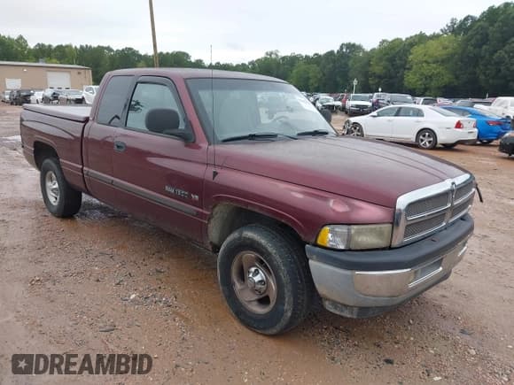 ✅ 2001 Dodge 1500 • VIN: 3B7HC13Z51G206728 • Lot: 42906539. Listed on IAAI with 155,521 mi. Free auction sales archive from the USA and detailed vehicle history report at DreamBid. Image 1.