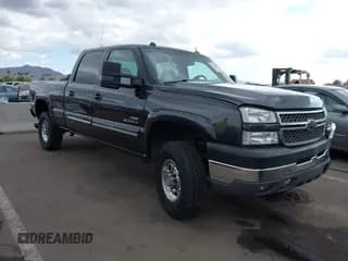 ✅ 2005 Chevrolet Silverado 2500HD LS • VIN: 1GCHK23215F869670 • Lot: 42213063. Listed on IAAI with 272,981 mi. Free auction sales archive from the USA and detailed vehicle history report at DreamBid. Image 1.