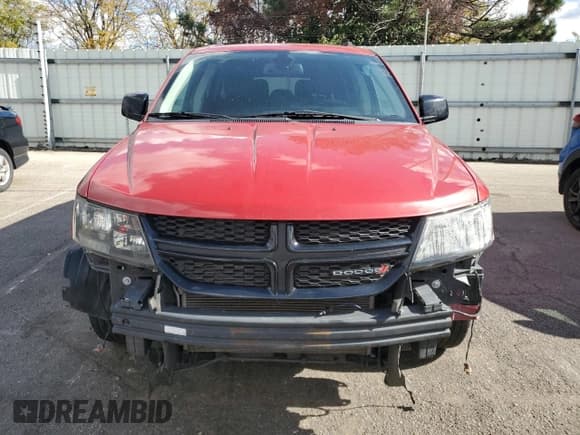 ✅ 2019 Dodge Journey SE • VIN: 3C4PDCBB9KT870791 • Lot: 86898505. Wystawiony na Copart z przebiegiem 107 948 mil. Bezpłatny archiwum sprzedaży aukcyjnych z USA i szczegółowy raport historii pojazdu na DreamBid. Zdjęcie 5.