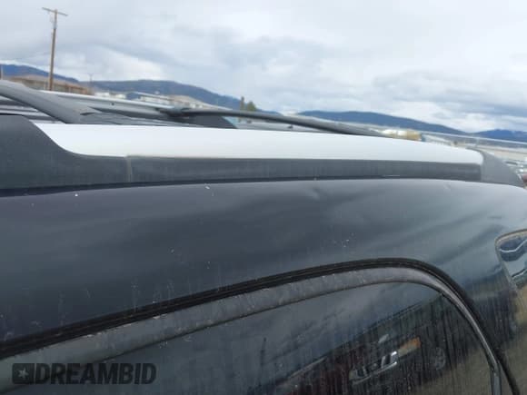 ✅ 2005 Chevrolet Equinox LS • VIN: 2CNDL23F556194443 • Лот: 41892253. Опубликован ранее на IAAI с пробегом 178 263 миль. Бесплатный доступ к архиву аукционных продаж из США и подробный отчёт об истории автомобиля на DreamBid. Изображение 18.