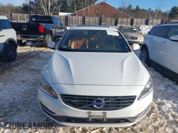 ✅ 2015 Volvo S60 T5 Premier • VIN: YV1612TK5F1361043 • Lot: 43842611. Listed on IAAI with 132,348 mi. Free auction sales archive from the USA and detailed vehicle history report at DreamBid. Image 12.