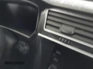 ✅ 2023 Volkswagen Tiguan SE R-Line Black • VIN: 3VV8B7AX8PM135480 • Lot: 41361181. Wystawiony na IAAI z przebiegiem Nie podano. Bezpłatny archiwum sprzedaży aukcyjnych z USA i szczegółowy raport historii pojazdu na DreamBid. Zdjęcie 14.