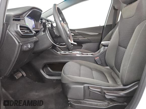 ✅ 2023 Chevrolet Bolt EV 1LT • VIN: 1G1FW6S07P4180808 • Лот: 46594025. Опубликован ранее на Copart с пробегом 28 098 миль. Бесплатный доступ к архиву аукционных продаж из США и подробный отчёт об истории автомобиля на DreamBid. Изображение 7.