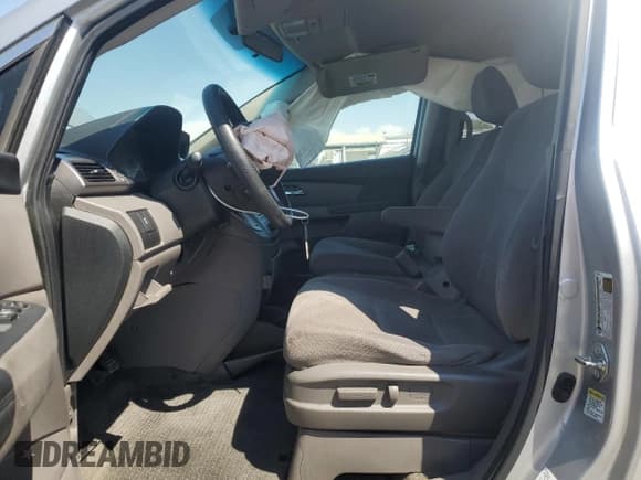 ✅ 2015 Honda Odyssey LX • VIN: 5FNRL5H21FB087306 • Lot: 70698795. Listed on Copart with 148,351 mi. Free auction sales archive from the USA and detailed vehicle history report at DreamBid. Image 7.