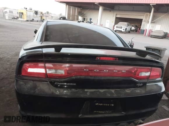 ✅ 2014 Dodge Charger RT • VIN: 2C3CDXCT0EH137978 • Lot: 41177391. Listed on IAAI with 119,143 mi. Free auction sales archive from the USA and detailed vehicle history report at DreamBid. Image 17.