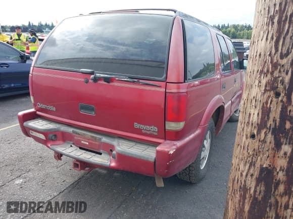 ✅ 2000 Oldsmobile Bravada • VIN: 1GHDT13W2Y2332014 • Lot: 42883698. Wystawiony na IAAI z przebiegiem 158 804 mil. Bezpłatny archiwum sprzedaży aukcyjnych z USA i szczegółowy raport historii pojazdu na DreamBid. Zdjęcie 4.