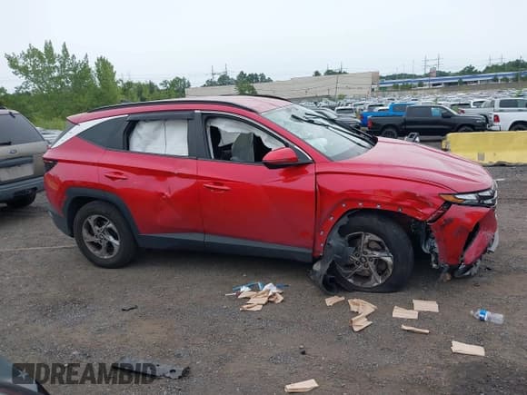 ✅ 2022 Hyundai Tucson SEL • VIN: 5NMJB3AE0NH146447 • Lot: 42915500. Wystawiony na IAAI z przebiegiem 79 712 mil. Bezpłatny archiwum sprzedaży aukcyjnych z USA i szczegółowy raport historii pojazdu na DreamBid. Zdjęcie 12.