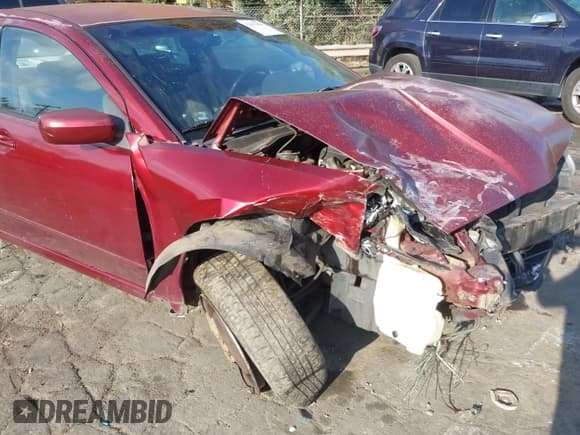 ✅ 2005 Mitsubishi Galant ES • VIN: 4A3AB36F95E033131 • Lot: 43653094. Listed on IAAI with 205,070 mi. Free auction sales archive from the USA and detailed vehicle history report at DreamBid. Image 17.