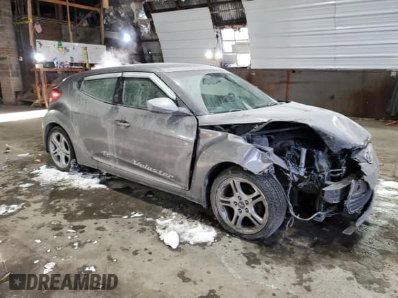 ✅ 2013 Hyundai Veloster w/Black Int • VIN: KMHTC6AD2DU172999 • Лот: 87945825. Опубликован ранее на Copart с пробегом 111 808 миль. Бесплатный доступ к архиву аукционных продаж из США и подробный отчёт об истории автомобиля на DreamBid. Изображение 4.