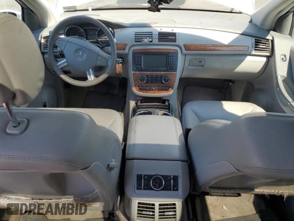 ✅ 2006 Mercedes-Benz R 3.5L • VIN: 4JGCB65EX6A014419 • Lot: 66084135. Listed on Copart with 164,264 mi. Free auction sales archive from the USA and detailed vehicle history report at DreamBid. Image 8.