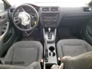 ✅ 2012 Volkswagen Jetta S • VIN: 3VW2K7AJ3CM385202 • Лот: 55624275. Опубликован ранее на Copart с пробегом Не указан. Бесплатный доступ к архиву аукционных продаж из США и подробный отчёт об истории автомобиля на DreamBid. Изображение 8.