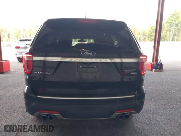 ✅ 2019 Ford Explorer Platinum • VIN: 1FM5K8HT1KGA02469 • Lot: 43207921. Listed on IAAI with 71,745 mi. Free auction sales archive from the USA and detailed vehicle history report at DreamBid. Image 16.