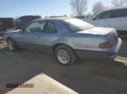 ✅ 1988 Ford Thunderbird • VIN: 1FABP6041JH149312 • Lot: 83767944. Wystawiony na Copart z przebiegiem 109 397 mil. Bezpłatny archiwum sprzedaży aukcyjnych z USA i szczegółowy raport historii pojazdu na DreamBid. Zdjęcie 2.