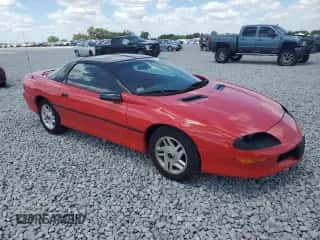 1994 Chevrolet Camaro z VIN 2G1FP22S9R2210259, wystawiony jako Copart lot #51932935 z przebiegiem 213 210 mil mil oraz Czysty tytuł • Clean title. Historia ofert i sprzedaży dostępna na DreamBid. Obrazek 4.