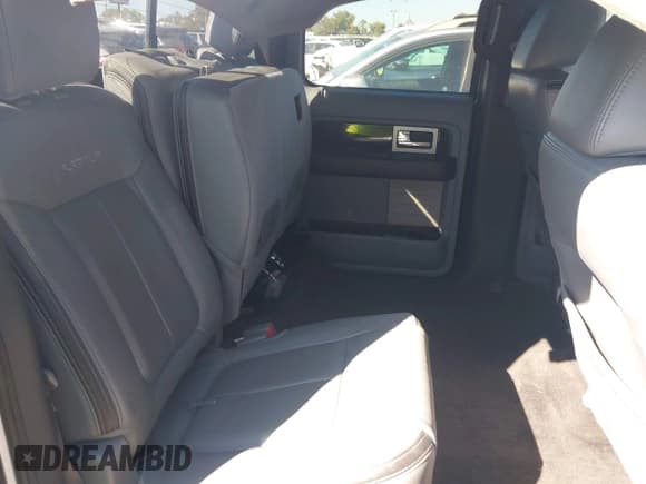 ✅ 2011 Ford F-150 XLT • VIN: 1FTFW1ET0BFB32273 • Lot: 43616520. Wystawiony na IAAI z przebiegiem 231 189 mil. Bezpłatny archiwum sprzedaży aukcyjnych z USA i szczegółowy raport historii pojazdu na DreamBid. Zdjęcie 8.