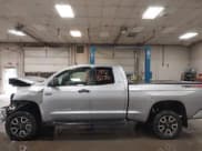 ✅ 2014 Toyota Tundra SR • VIN: 5TFUY5F17EX357035 • Lot: 39928076. Wystawiony na IAAI z przebiegiem 129 831 mil. Bezpłatny archiwum sprzedaży aukcyjnych z USA i szczegółowy raport historii pojazdu na DreamBid. Zdjęcie 14.