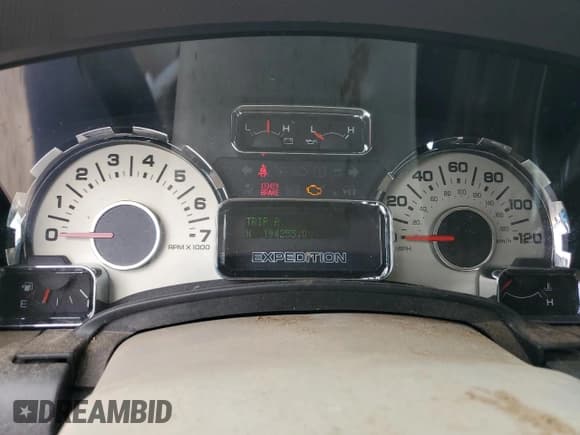 ✅ 2009 Ford Expedition Max Limited • VIN: 1FMFK205X9EB20427 • Lot: 82390454. Wystawiony na Copart z przebiegiem 194 255 mil. Bezpłatny archiwum sprzedaży aukcyjnych z USA i szczegółowy raport historii pojazdu na DreamBid. Zdjęcie 9.