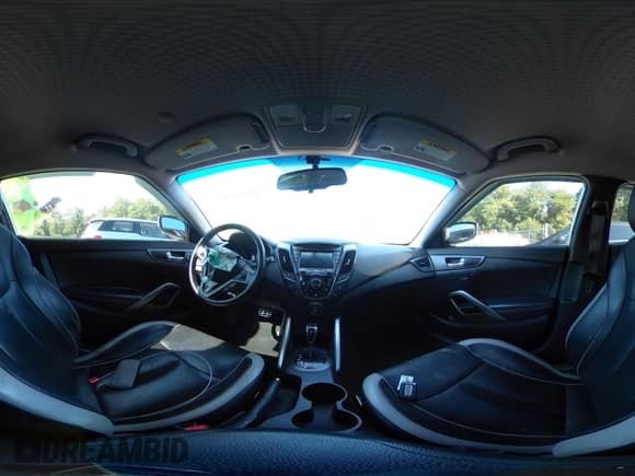 ✅ 2013 Hyundai Veloster Turbo • VIN: KMHTC6AE0DU095350 • Lot: 42683056. Wystawiony na IAAI z przebiegiem 108 269 mil. Bezpłatny archiwum sprzedaży aukcyjnych z USA i szczegółowy raport historii pojazdu na DreamBid. Zdjęcie 21.