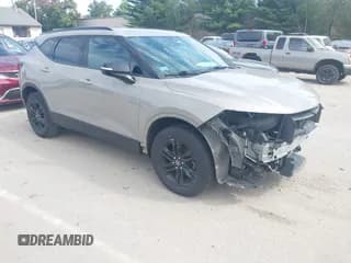 ✅ 2021 Chevrolet Blazer LT • VIN: 3GNKBJRS5MS520083 • Лот: 43224612. Опубликован ранее на IAAI с пробегом 59 799 миль. Бесплатный доступ к архиву аукционных продаж из США и подробный отчёт об истории автомобиля на DreamBid. Изображение 1.