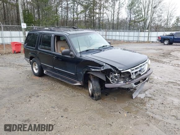 ✅ 1997 Ford Explorer XLT • VIN: 1FMDU32P8VZC18431 • Lot: 41432929. Listed on IAAI with 185,389 mi. Free auction sales archive from the USA and detailed vehicle history report at DreamBid. Image 1.
