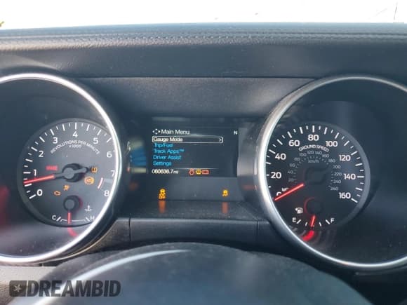 ✅ 2019 Ford Mustang GT Premium • VIN: 1FA6P8CF5K5199353 • Lot: 92352645. Wystawiony na Copart z przebiegiem 60 636 mil. Bezpłatny archiwum sprzedaży aukcyjnych z USA i szczegółowy raport historii pojazdu na DreamBid. Zdjęcie 9.