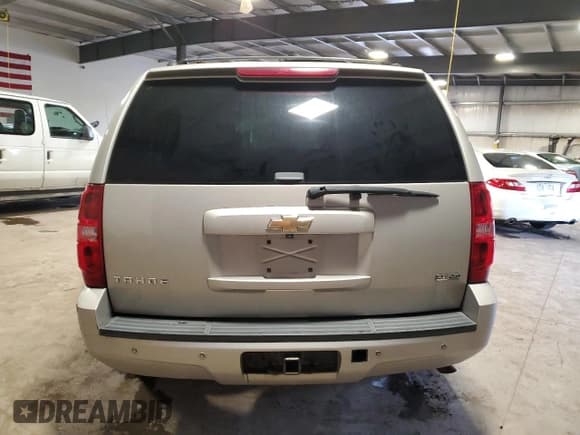 ✅ 2007 Chevrolet Tahoe LTZ • VIN: 1GNFK13037R299308 • Lot: 93610845. Listed on Copart with 198,741 mi. Free auction sales archive from the USA and detailed vehicle history report at DreamBid. Image 6.