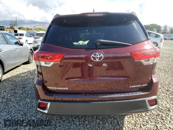 ✅ 2017 Toyota Highlander Limited • VIN: 5TDDZRFH6HS432559 • Лот: 82474565. Опубликован ранее на Copart с пробегом 85 058 миль. Бесплатный доступ к архиву аукционных продаж из США и подробный отчёт об истории автомобиля на DreamBid. Изображение 6.