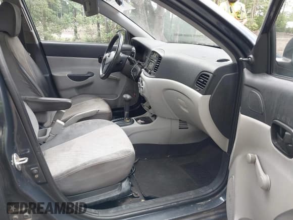 ✅ 2010 Hyundai Accent GLS • VIN: KMHCN4AC8AU463489 • Лот: 42457405. Опубликован ранее на IAAI с пробегом 164 803 миль. Бесплатный доступ к архиву аукционных продаж из США и подробный отчёт об истории автомобиля на DreamBid. Изображение 5.