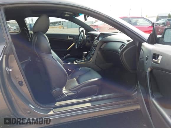 2013 Hyundai Genesis Coupe Track с VIN KMHHU6KJ0DU080216, выставлен на аукционе IAAI как лот 43224548 с пробегом 135 630 миль миль и . История ставок и продаж доступна на DreamBid. Изображение 5.