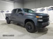 ✅ 2021 Chevrolet Silverado 1500 Custom Trail Boss • VIN: 1GCPYCEF3MZ234429 • Lot: 81342815. Wystawiony na Copart z przebiegiem 177 446 mil. Bezpłatny archiwum sprzedaży aukcyjnych z USA i szczegółowy raport historii pojazdu na DreamBid. Zdjęcie 4.