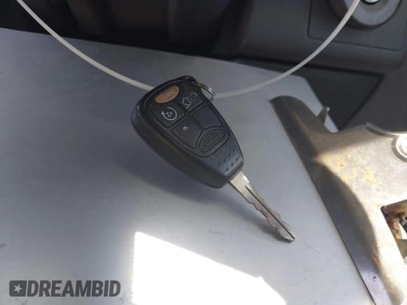 ✅ 2007 Jeep Commander Sport • VIN: 1J8HG48K07C504836 • Лот: 42537484. Опубликован ранее на IAAI с пробегом 99 313 миль. Бесплатный доступ к архиву аукционных продаж из США и подробный отчёт об истории автомобиля на DreamBid. Изображение 11.