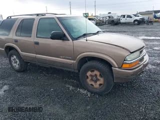 ✅ 2004 Chevrolet Blazer LS • VIN: 1GNDT13X74K151653 • Lot: 41503096. Wystawiony na IAAI z przebiegiem 219 609 mil. Bezpłatny archiwum sprzedaży aukcyjnych z USA i szczegółowy raport historii pojazdu na DreamBid. Zdjęcie 1.
