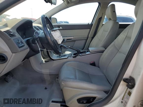 ✅ 2008 Volvo S40 2.4L • VIN: YV1MS390782365608 • Lot: 69782395. Listed on Copart with 107,044 mi. Free auction sales archive from the USA and detailed vehicle history report at DreamBid. Image 7.