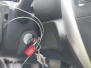 ✅ 2019 Nissan Versa S Plus • VIN: 3N1CN7AP0KL852246 • Lot: 42352278. Wystawiony na IAAI z przebiegiem 165 515 mil. Bezpłatny archiwum sprzedaży aukcyjnych z USA i szczegółowy raport historii pojazdu na DreamBid. Zdjęcie 11.