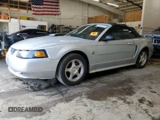 ✅ 2004 Ford Mustang Deluxe • VIN: 1FAFP44404F123171 • Lot: 67925535. Listed on Copart with 138,707 mi. Free auction sales archive from the USA and detailed vehicle history report at DreamBid. Image 1.