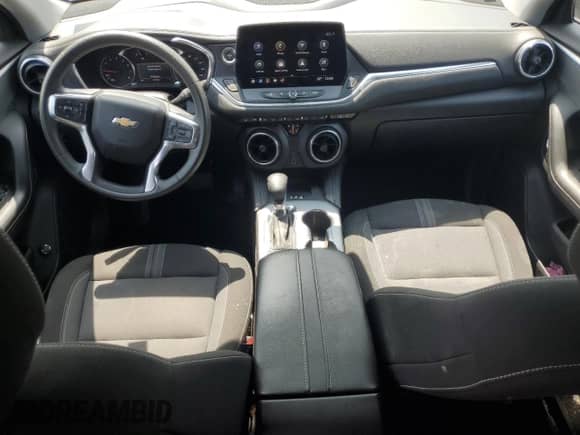 2023 Chevrolet Blazer LT z VIN 3GNKBHR47PS227591, wystawiony jako Copart lot #61608695 z przebiegiem 27 702 mil mil oraz Szkoda całkowita • Salvage title. Historia ofert i sprzedaży dostępna na DreamBid. Obrazek 8.