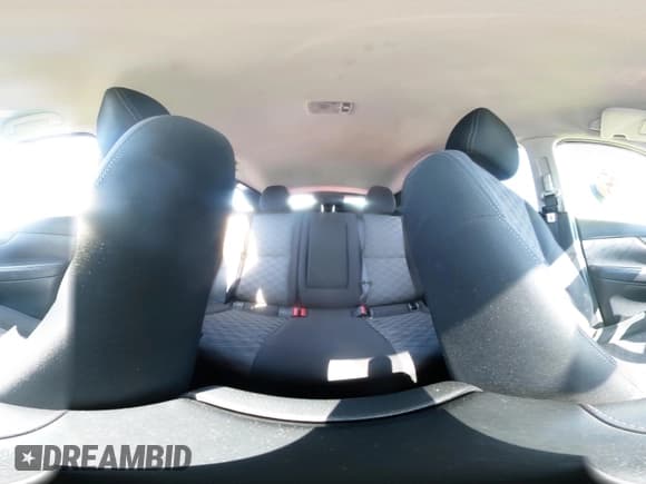 ✅ 2018 Nissan Rogue S • VIN: JN1BJ1CR0JW266965 • Lot: 42197422. Listed on IAAI with 82,283 mi. Free auction sales archive from the USA and detailed vehicle history report at DreamBid. Image 21.