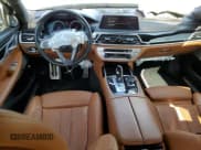 ✅ 2018 BMW 7 Series 750i • VIN: WBA7F0C55JGM22484 • Лот: 67475724. Опубликован ранее на Copart с пробегом 40 048 миль. Бесплатный доступ к архиву аукционных продаж из США и подробный отчёт об истории автомобиля на DreamBid. Изображение 8.