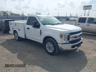 ✅ 2019 Ford F-350 XL • VIN: 1FDBF3A67KEG49808 • Лот: 41907987. Опубликован ранее на IAAI с пробегом 56 677 миль. Бесплатный доступ к архиву аукционных продаж из США и подробный отчёт об истории автомобиля на DreamBid. Изображение 1.