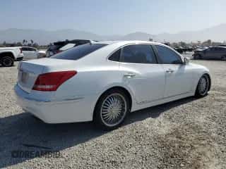 2013 Hyundai Equus Signature z VIN KMHGH4JH4DU063065, wystawiony jako Copart lot #60136335 z przebiegiem 172 595 mil mil oraz Czysty tytuł • Clean title. Historia ofert i sprzedaży dostępna na DreamBid. Obrazek 3.