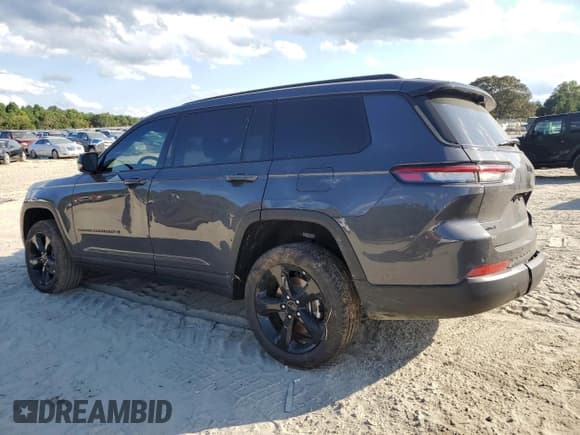 ✅ 2025 Jeep Grand Cherokee Limited • VIN: 1C4RJKBG6S8671008 • Lot: 70746525. Listed on Copart with 1,094 mi. Free auction sales archive from the USA and detailed vehicle history report at DreamBid. Image 2.