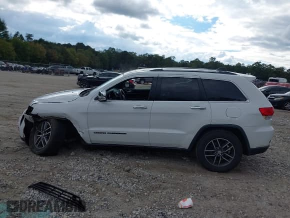 ✅ 2017 Jeep Grand Cherokee Limited • VIN: 1C4RJFBG0HC955022 • Lot: 43347769. Listed on IAAI with 140,036 mi. Free auction sales archive from the USA and detailed vehicle history report at DreamBid. Image 14.
