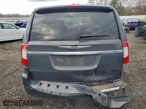 ✅ 2011 Chrysler Town & Country Touring L • VIN: 2A4RR8DG9BR713789 • Лот: 94187255. Опубликован ранее на Copart с пробегом 144 718 миль. Бесплатный доступ к архиву аукционных продаж из США и подробный отчёт об истории автомобиля на DreamBid. Изображение 6.